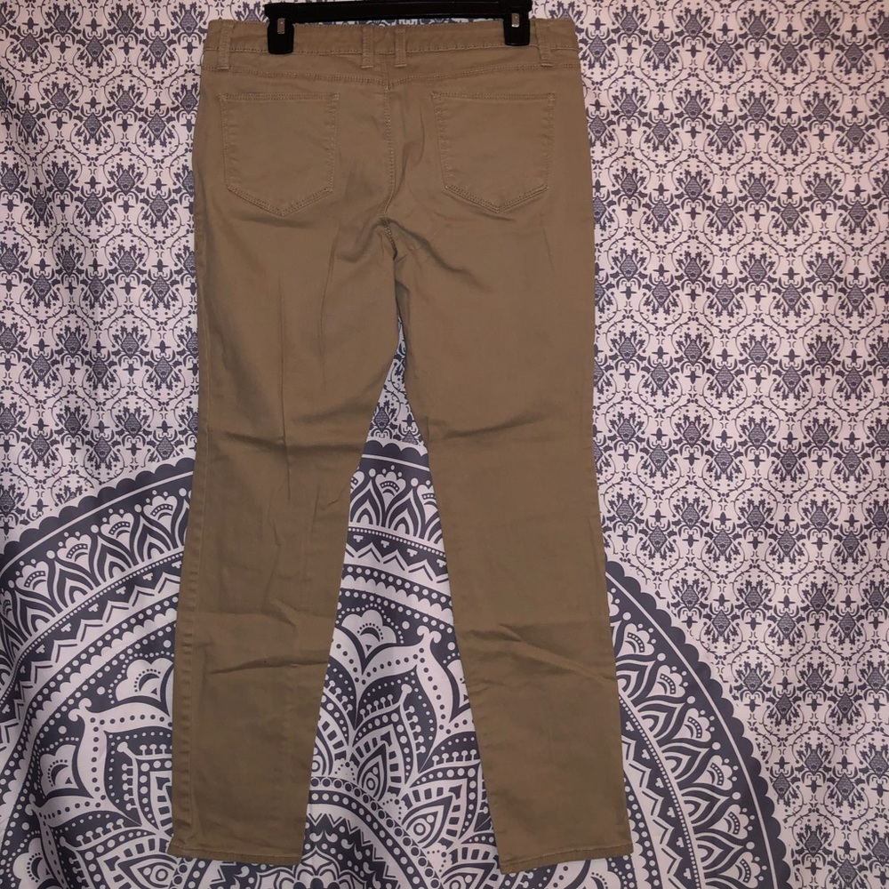 No Boundaries Khaki Jeans - Picture 4 of 5